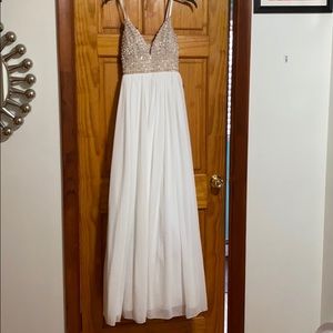 Beautiful prom/wedding dress
